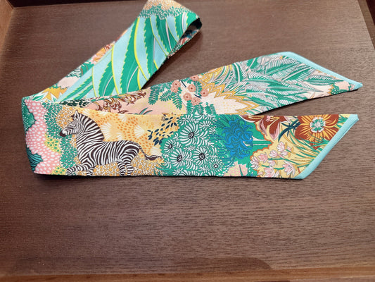 叢林動物小絲巾 花園斑馬淺藍