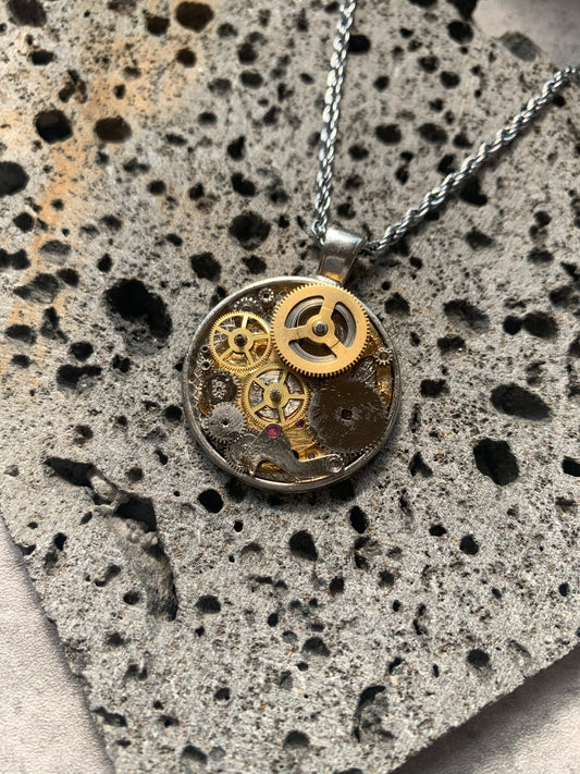 蒸氣龐克機械機芯解構項鍊 - Watchmake Factory